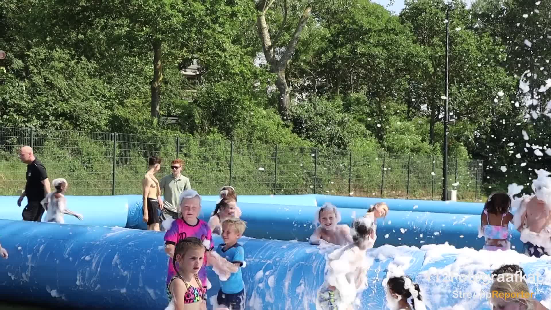 Schuimparty brengt verkoeling