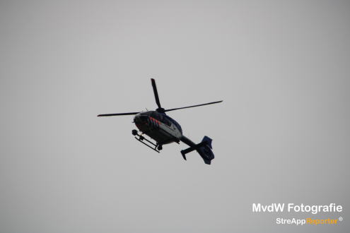 Politiehelikopter voor onbekende reden boven Nunspeet